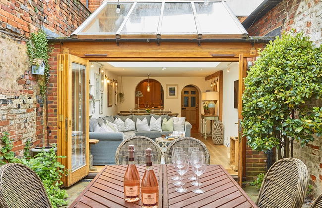 Old Coach House Dolls House - From 1100 Per Night - Photo 24