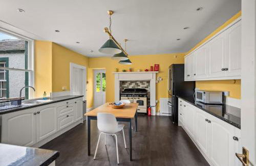 Rosebank House - 12 Guests, 6 Ensuite Bedrooms, EV point, Games Rooms, Wood Burner, Pet Friendly! - Photo 37