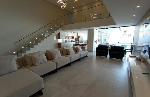 Luxuosa casa, a 150m da praia - Foto 10