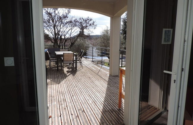 Attractive Holiday Home With Private Pool - Photo 16