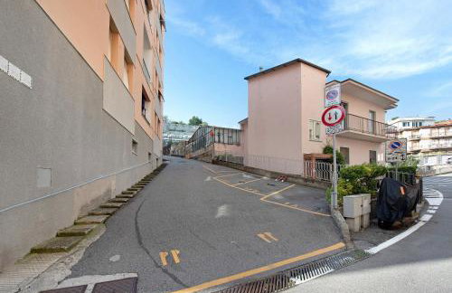 Casa Cogoleto terrace and parking - Photo 18