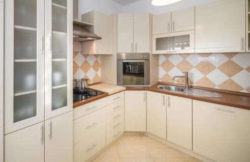 4 Bedroom Nice Home In Buje - Foto 30