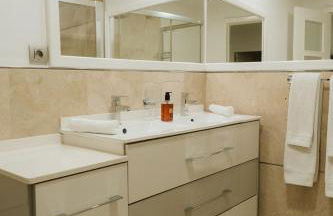 Villa Helene Tauro, Heated Pool, Wi-Fi, BBQ - Photo 14