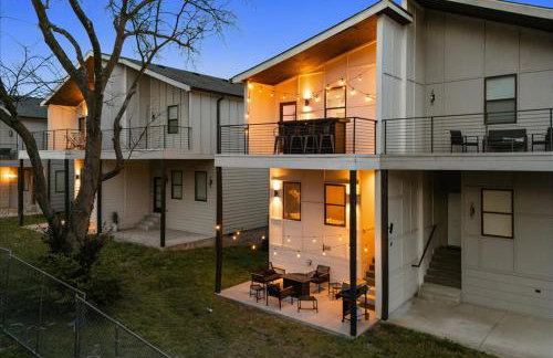 Nash House & Bars of Broadway with Patio Bar and Views! 8min Downtown! Sleeps 12! - Foto 55