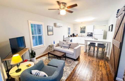 Unwind & Relax at Azalea Cottage on Bayou - Foto 9