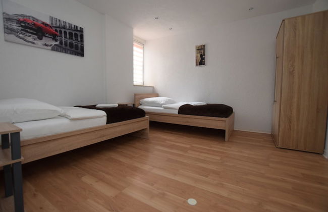 AB Apartment 81 - Photo 2