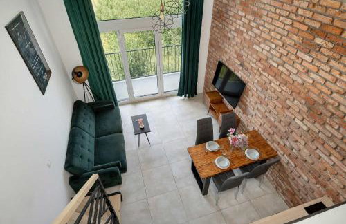 Elegant Studio with Air Conditioning Near the Airport in Wroclaw by Noclegi Renters - Foto 16