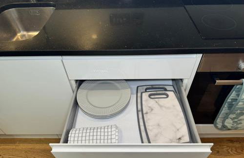 Modern 2 Bedroom Apartment in Central Croydon with Free Parking - Foto 13