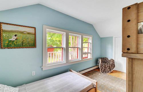 Mountain View Victorian with Convenient Location and Lots of Space tp Play farmhouse - Foto 31