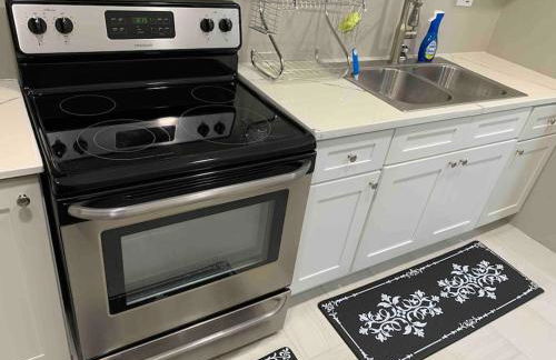 Apartment in Daytona Beach 1BR 1Bath Centrally Located - Photo 24