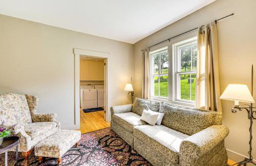 Idyllic Vermont Farmhouse Mtn Views on 200 Acres! - Foto 9