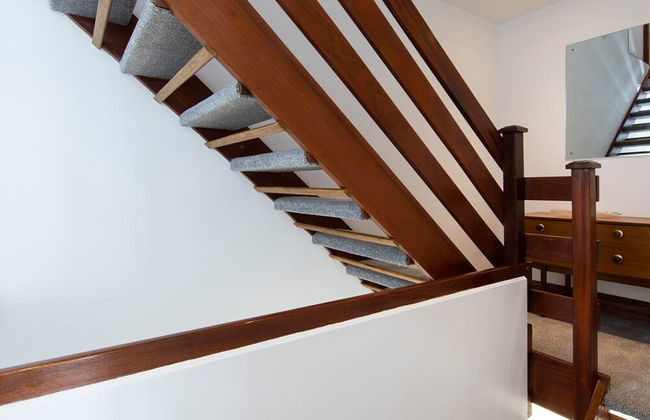 Stunning Beachfront Apt w Balcony Sea Views - Foto 17