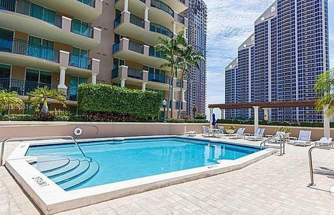 Beautiful Asian Retreat 2bd/2bth Apt. min to Beach - Foto 22