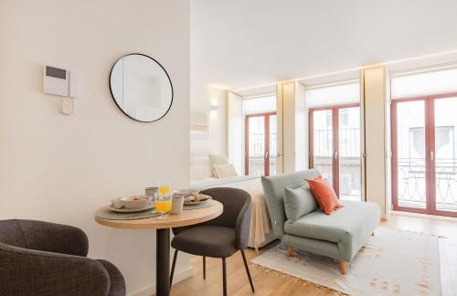 Studio Central 111 Collection - Photo 32