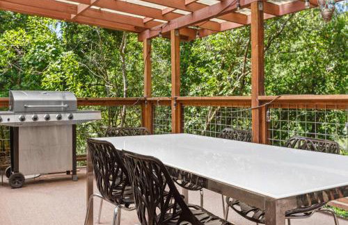 Relaxing River Retreat Near Moms Beach with Patio - Foto 24