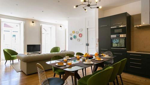 JOIVY Gorgeous 3BR home w/balcony nearby Time Out Market - Foto 2