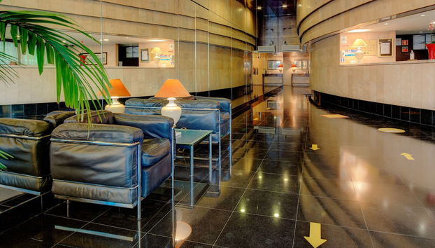 VIP Executive Eden Aparthotel - Photo 5, Réception