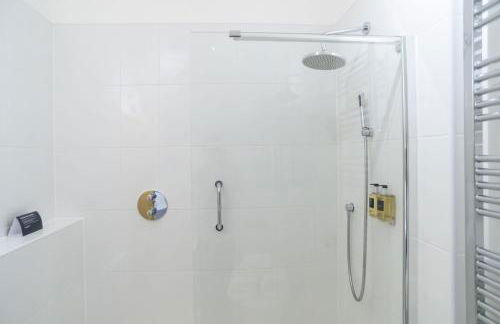 Trewhiddle Retreat V7 by Together Travel - Luxury 3-Bedroom Villa - Foto 34