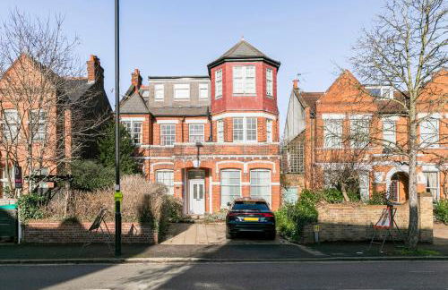 Modern aptmt, 2 Stops to Central London, Smart lock, Netflix - Foto 31