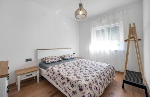 Gorgeous Home In Danilo With Wifi - Photo 29