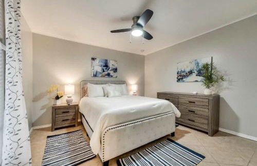 Stylish Furn 3BD Condo Six Flag Grand Prairie GP64A - Foto 15