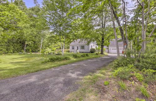 Granby Getaway in the Woods with Spacious Yard! - Foto 26