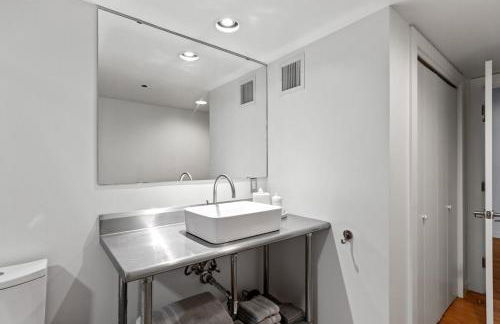 Industrial Modern Loft in Downtown Lafayette - Foto 6