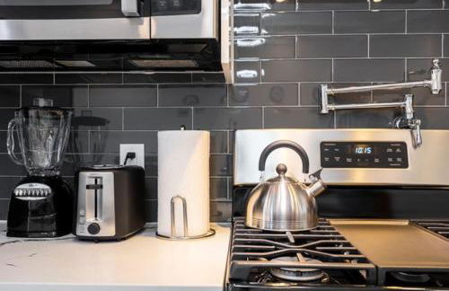 Cute Cozy house close to major sporting events and restaurants - Foto 16