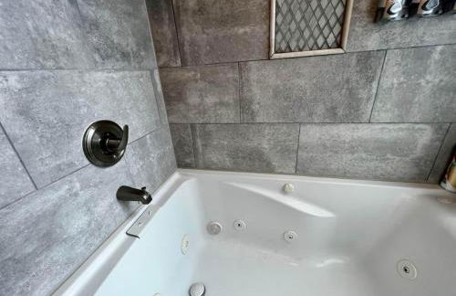 UPTOWN CASTLE - CITY VIEWS - THEATER & CONVENTION DISTRICT! - Foto 20