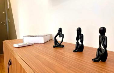 Loft novo, bem localizado, decorado em alto padrão - Foto 2