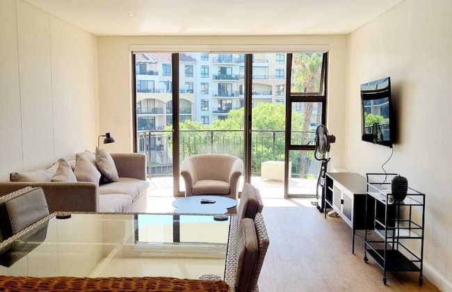 The Island Club by Smart City Stays - Photo 29