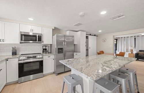 3 miles to Honeymoon Island Firepit & Pool - Foto 2