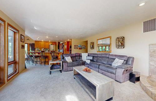 100 Yards to Foster Reservoir! Home with Hot Tub - Foto 6