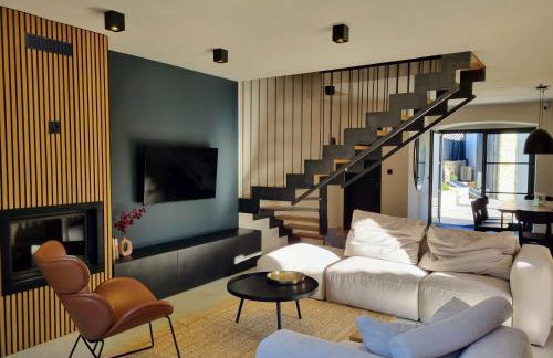 Villa Qualia - Heated pool, 4 bedrooms, 2 kitchens, Stylish interior - Foto 9