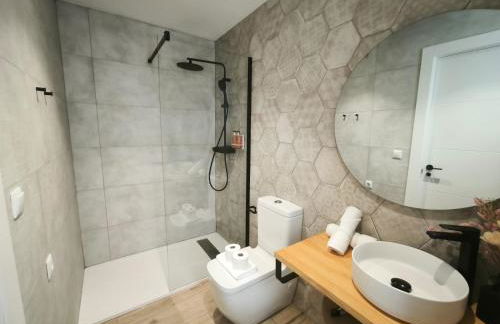 FLORIT FLATS - Trafalgar Arts & Port Suites - Photo 4