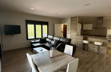 Chalet independiente en zona residencial rural con piscina privada - Foto 38