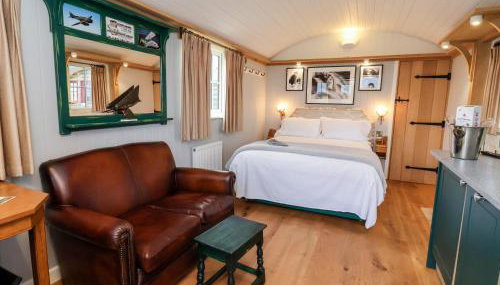 Amy Johnson - Foto 3