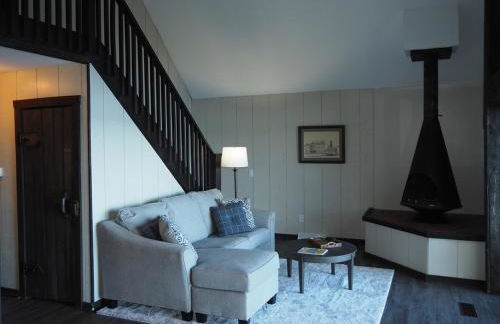 A Short's Walk - Lakefront w Spa & Kayaks! - Foto 21