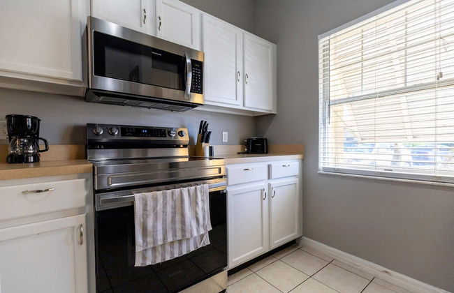 Beautiful Townhome Near Theme Parks - Foto 29