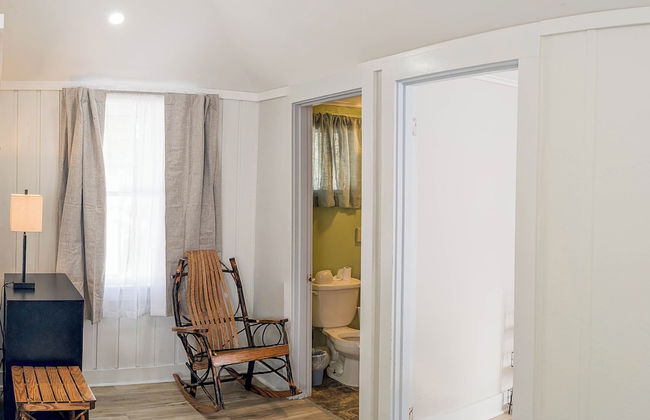 Hinckleys Dreamwood Cottages - Photo 37