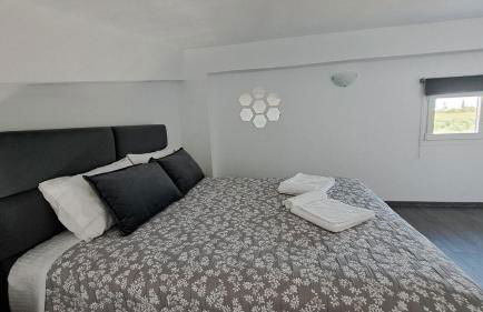 Olympia Suites - Photo 63