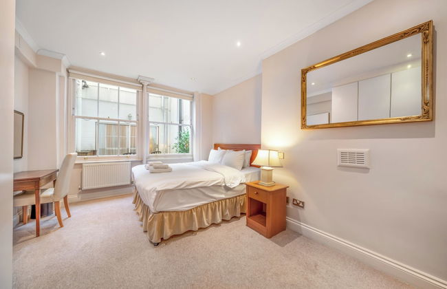 The Hertford Boutique - Foto 25