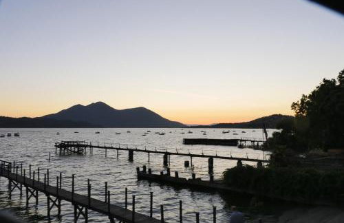 Overlooking clearlake from the living room - Foto 9