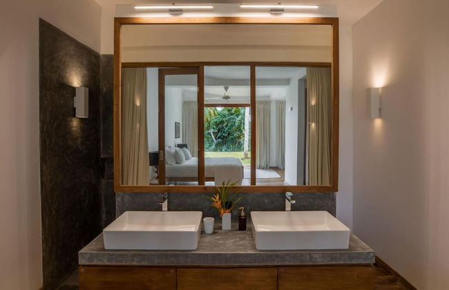 Luxurious 07 Bedroom Hilltop Villa With Private Gym - Photo 30