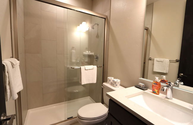 Arrow Luxury Rooftop Shopping and More! - Foto 25