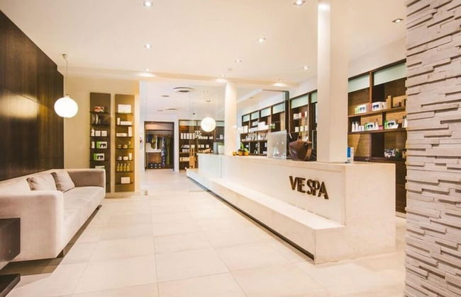 Luxury Apartment at Sea Temple Palm Cove 2 Bed 2 Bath - Photo 31