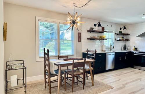 Creekside Base for Hiking and Biking, Near Downtown - Foto 49