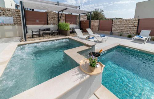 PINNA RESIDENCE - Datul - Foto 13