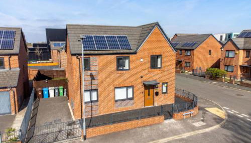 Large Family House with free parking - 3 bedrooms 6 beds - Foto 1