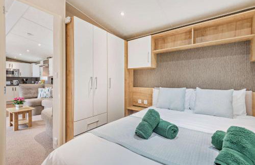 Maple Brook Lodge Sea Breeze Shorefield - Photo 14